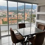 Hermoso Y Nuevo Apartamento En Conquistadores 1601